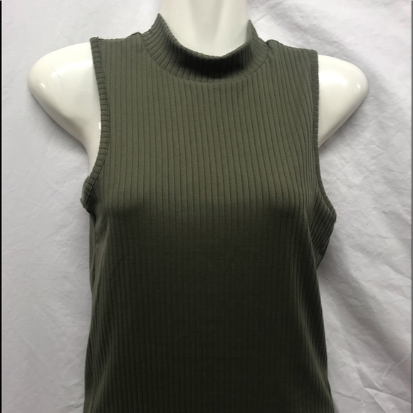 Derek Heart Tops - Derek Heart Sleeveless Mock Neck Shirt